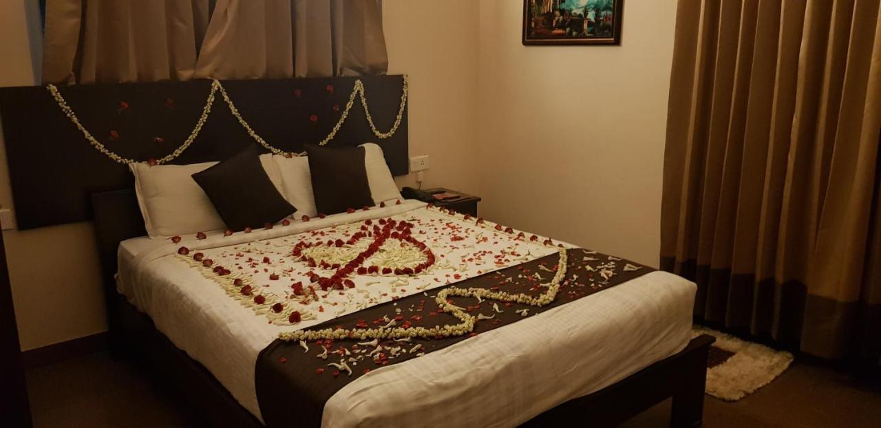 Paradise Perfect - Non Smoking Non Alcoholic No Unmarried Couples Ooty Dış mekan fotoğraf